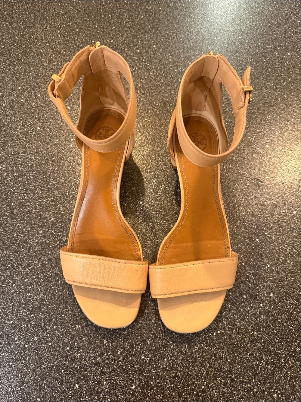 Women’s Tory Burch Tan Leather Tana Ankle-Strap Sandals - size 8.5